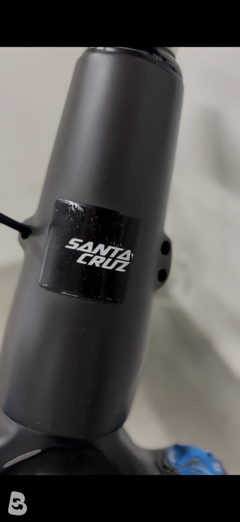 Santa Cruz NOMAD R / Carbon C 2023