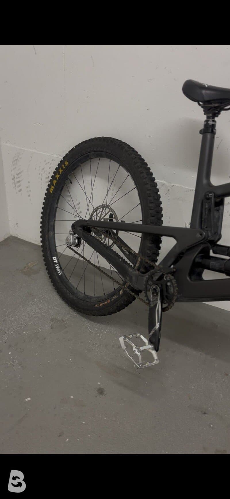 Santa Cruz NOMAD R / Carbon C 2023