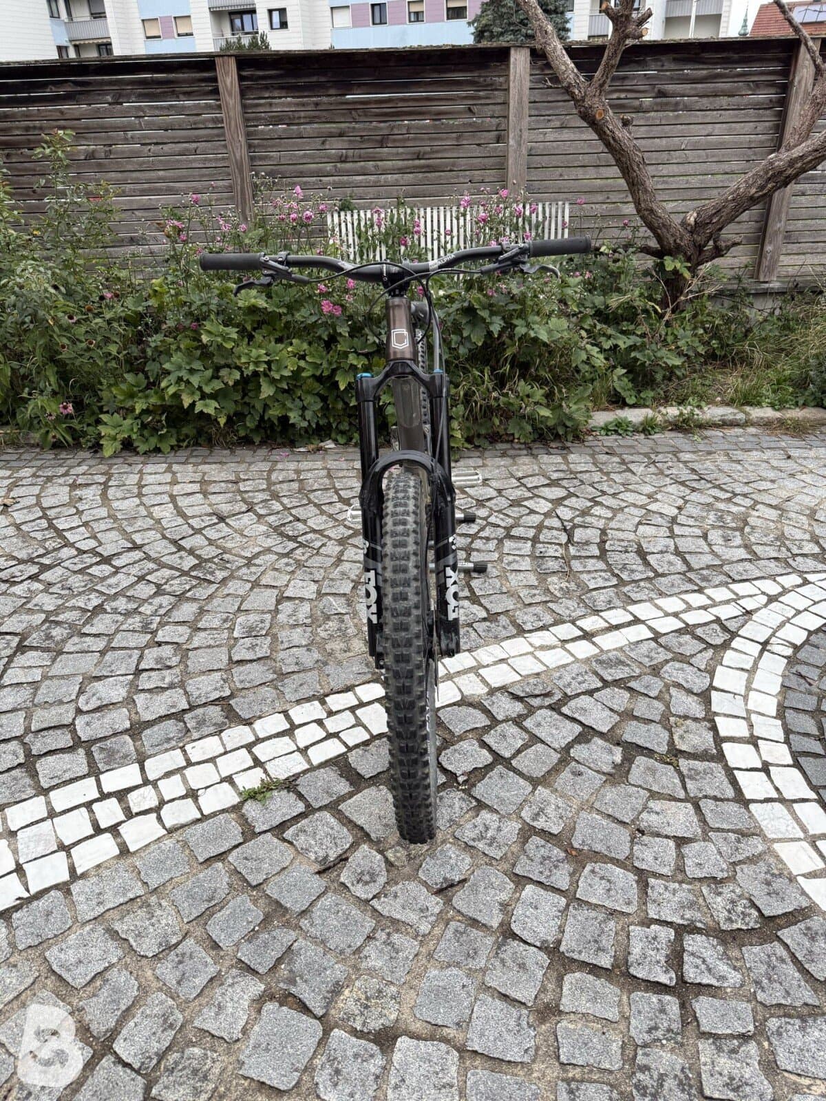 Commencal Clash Essential frozen brown 2023
