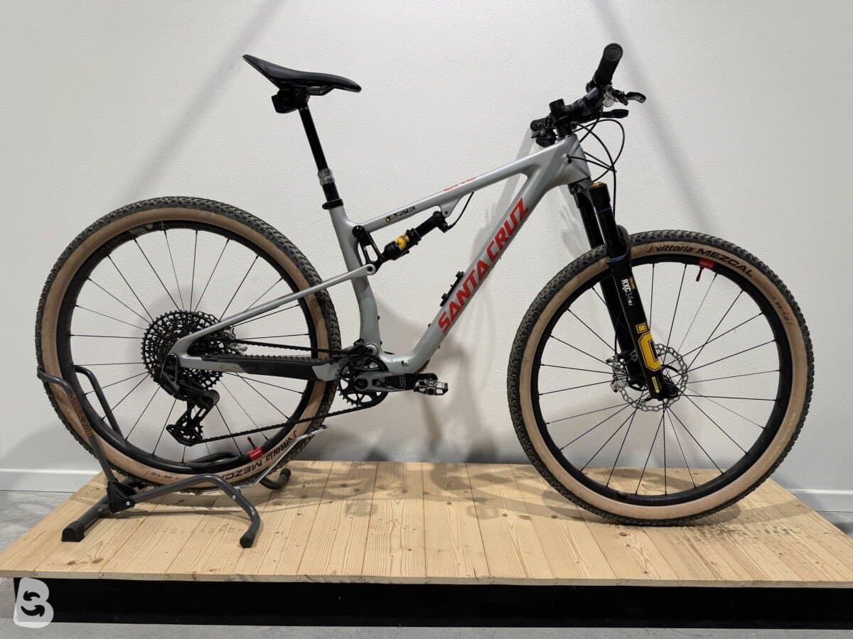 Santa Cruz BLUR X0 AXS TR RSV / Carbon CC 2024