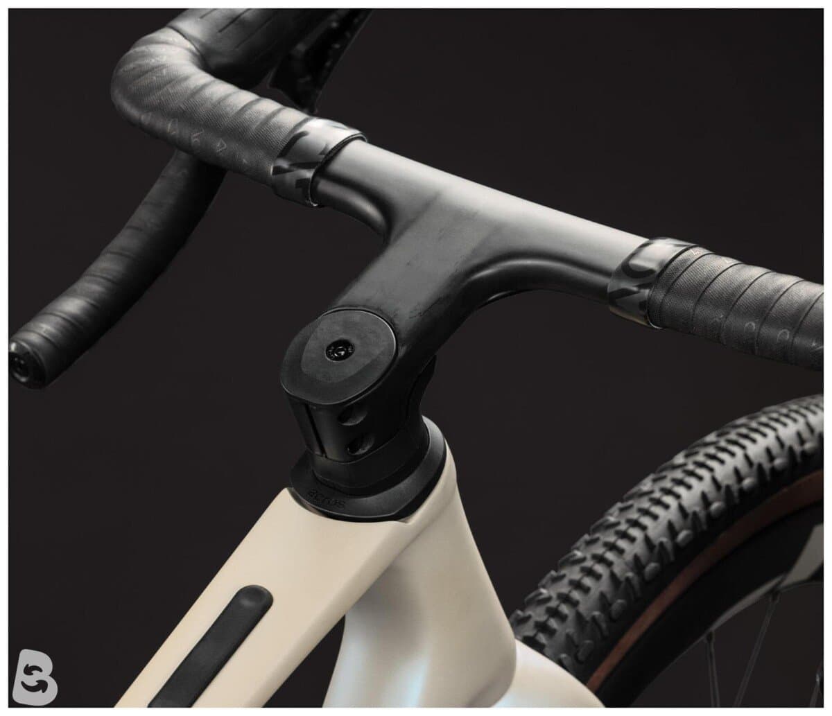 Cube Nuroad C:62 SLX glintsand´n´black 2027