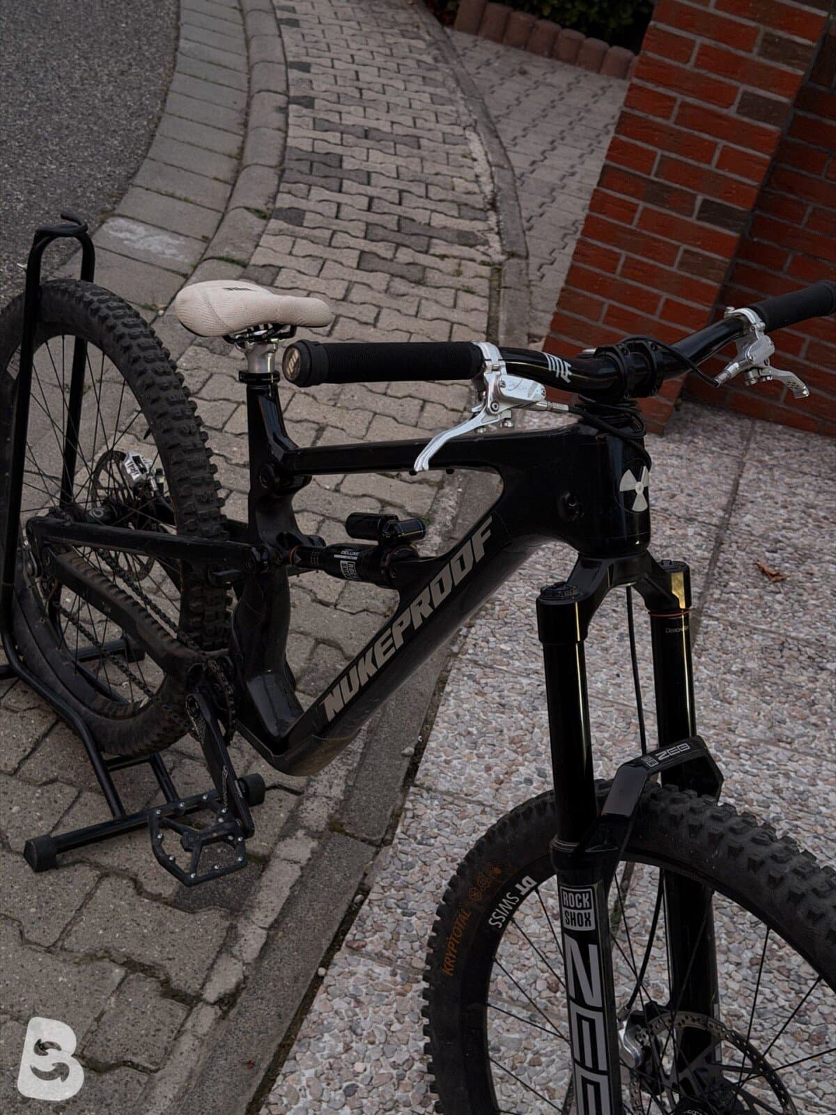 Nukeproof Mega 297 Carbon RS 2025
