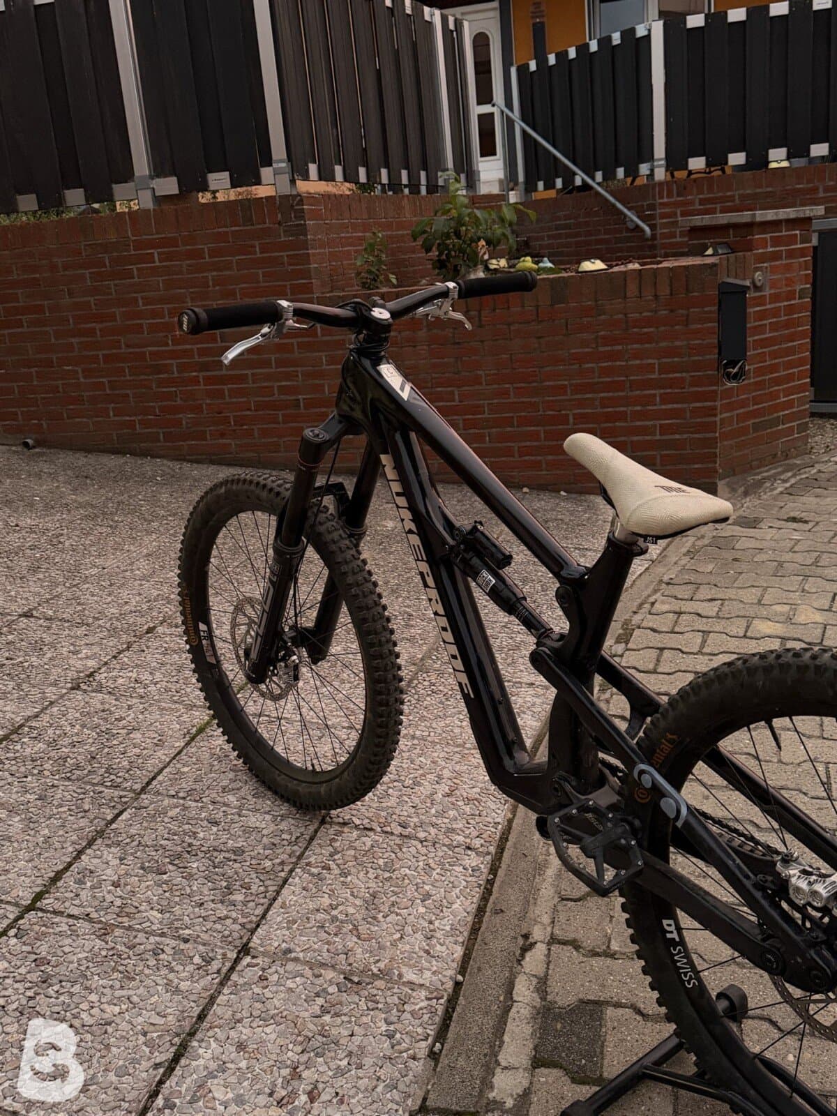 Nukeproof Mega 297 Carbon RS 2025