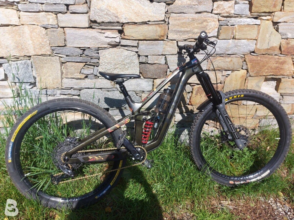 Trek slash 9.7 2021