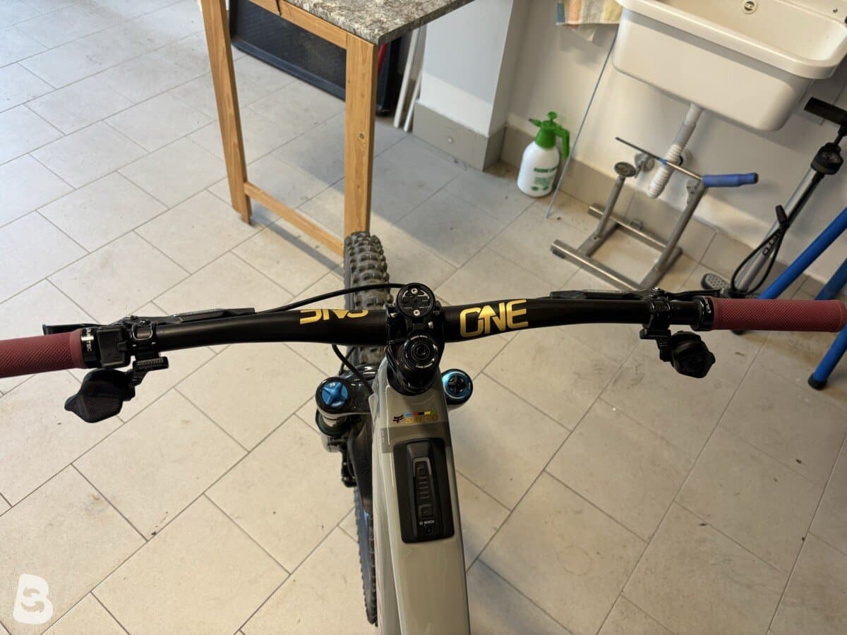 Santa Cruz Vala X01 2025