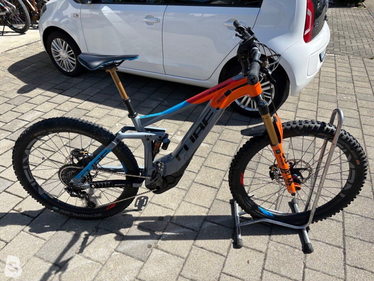 Cube STEREO HYBRID 160 Action Team 500 KIOX 27.5 2019