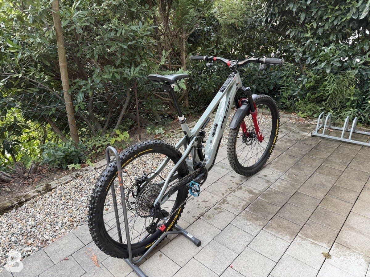 Pivot Shuttle Sl 2024