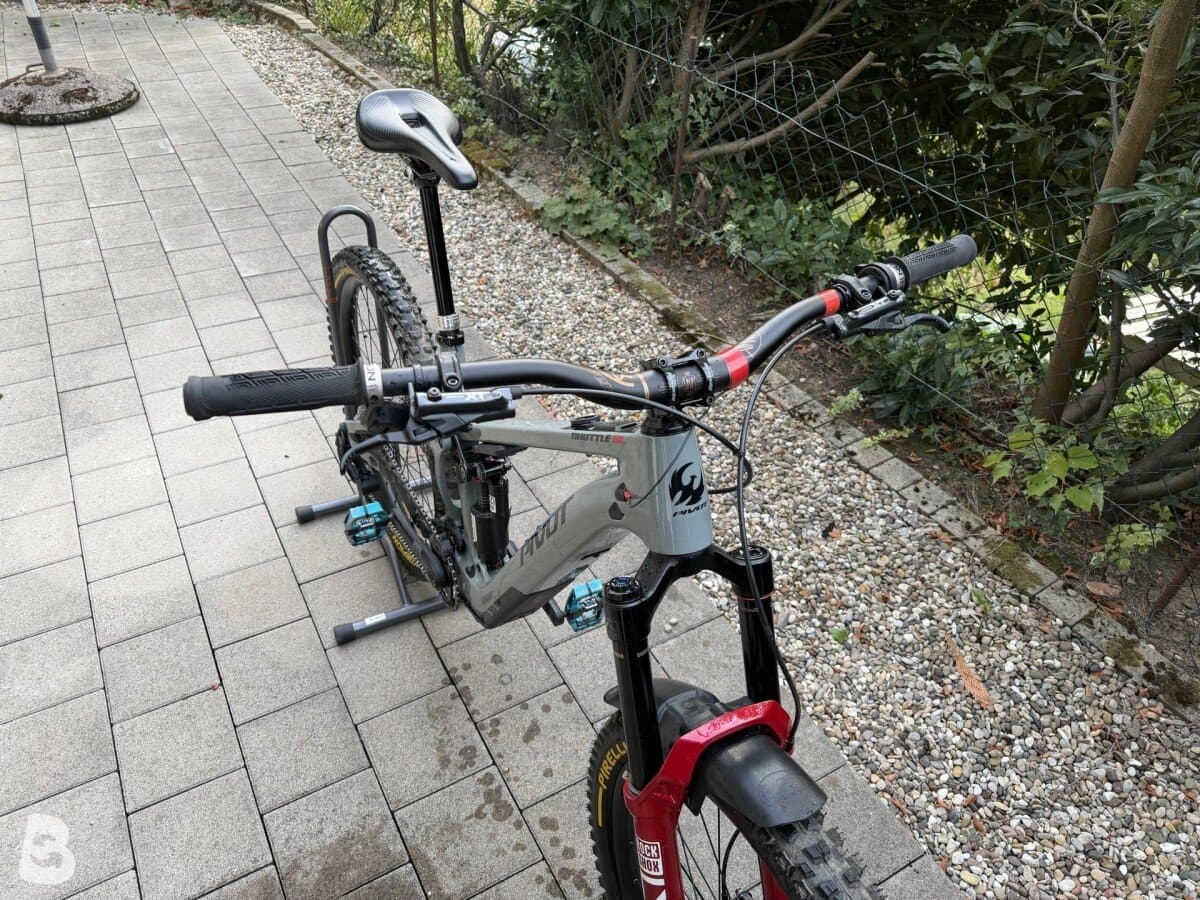 Pivot Shuttle Sl 2024