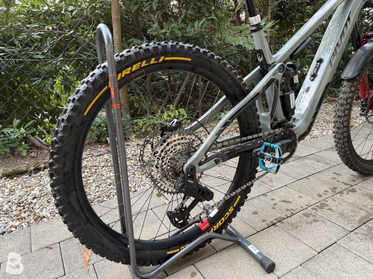 Pivot Shuttle Sl 2024