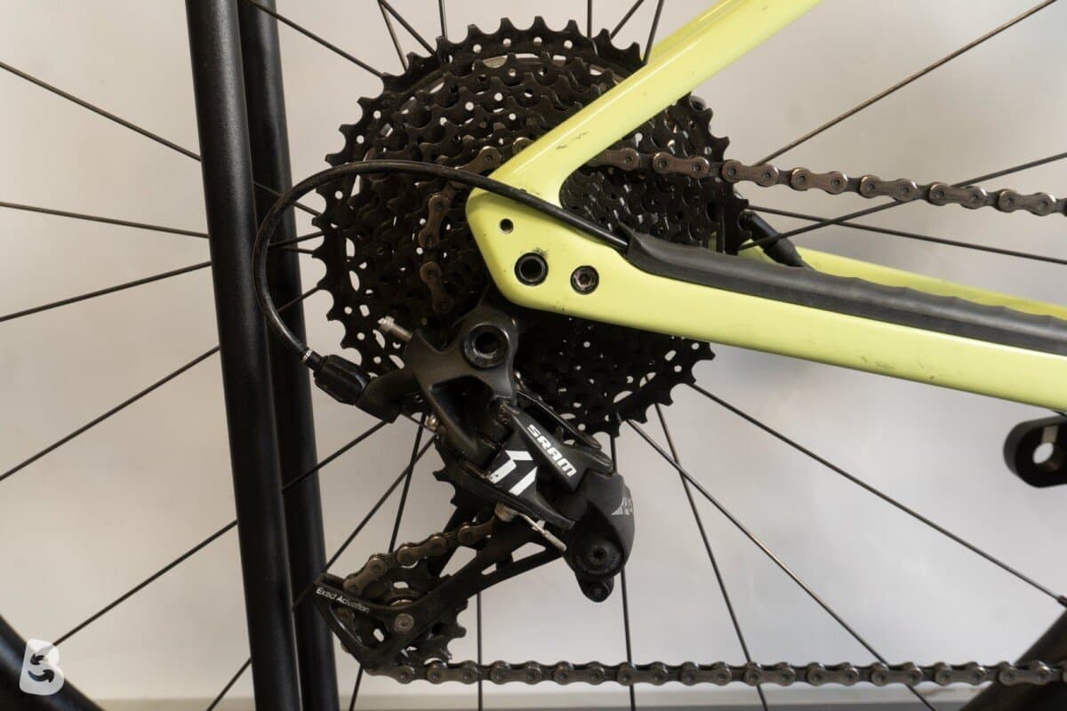 Specialized Diverge Base Carbon 2021