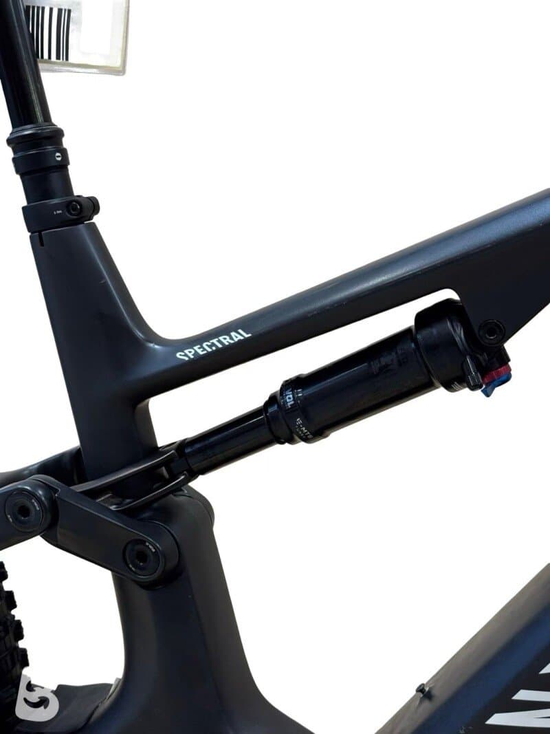 Canyon Spectral:ON CF 8 Carbon Shimano XT 2022