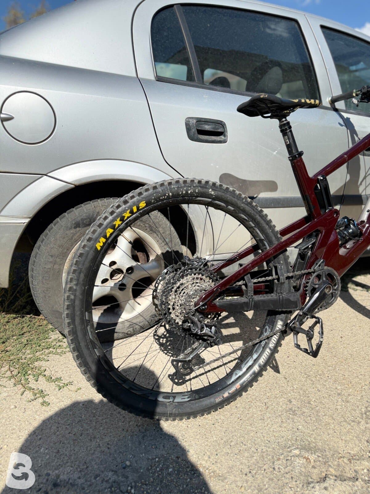 Santa Cruz Nomad XT 2021
