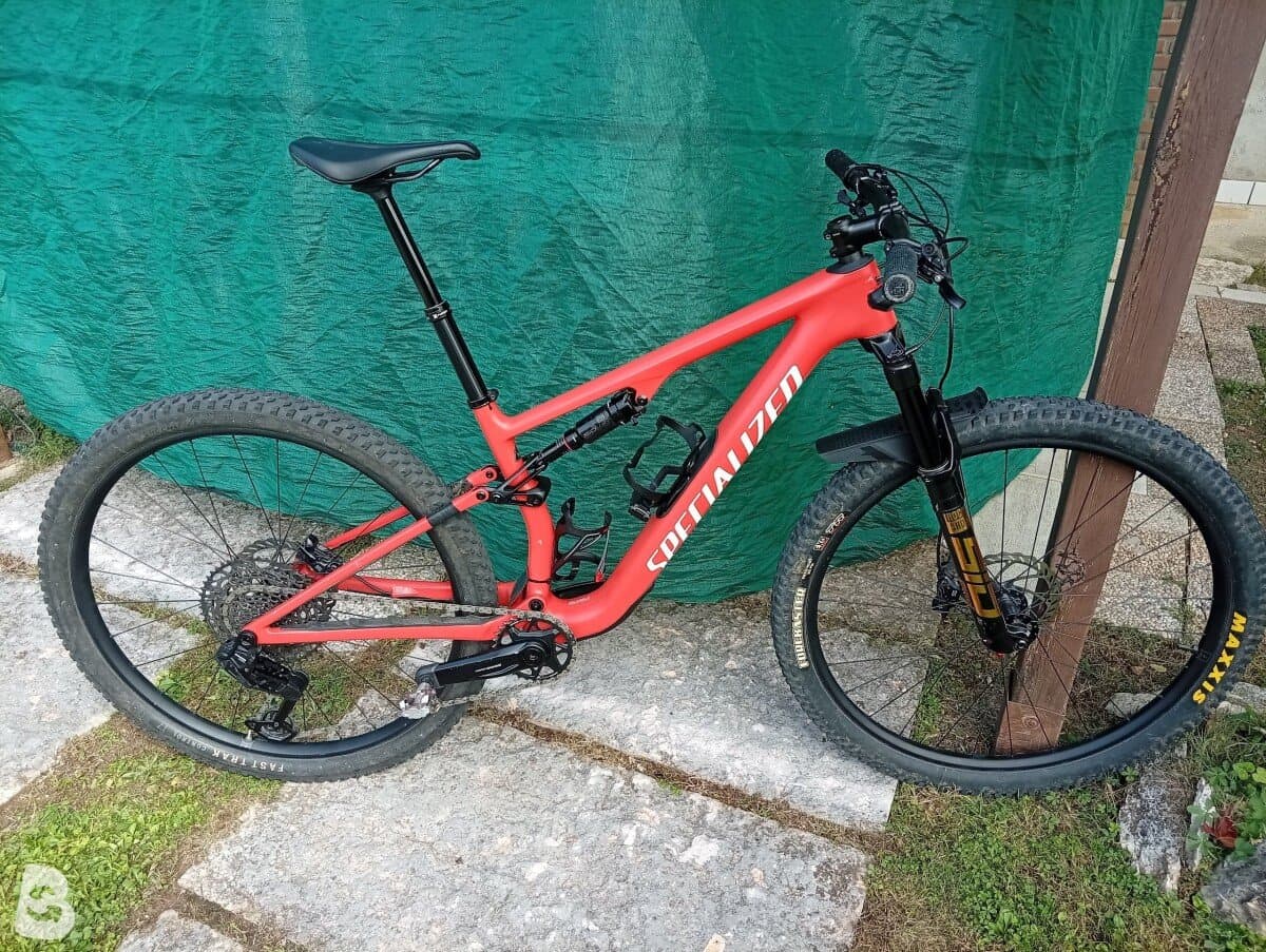 Specialized Epic 8 Comp 2025