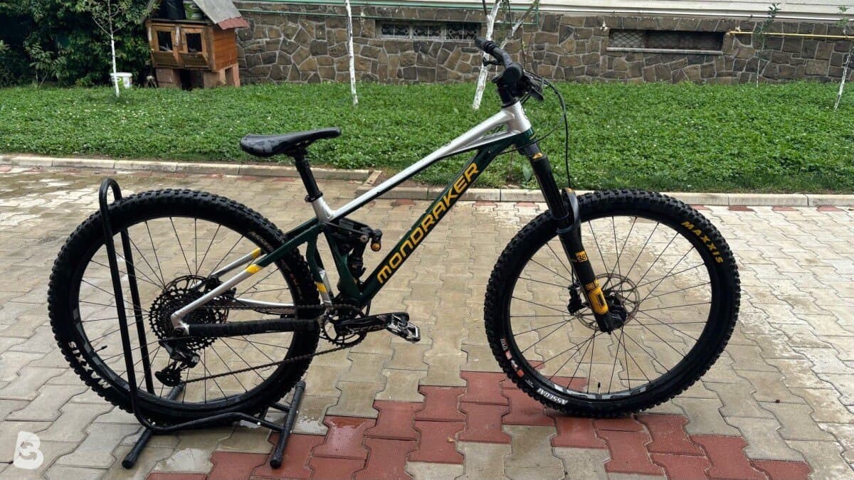 Mondraker Superfoxy R 2024