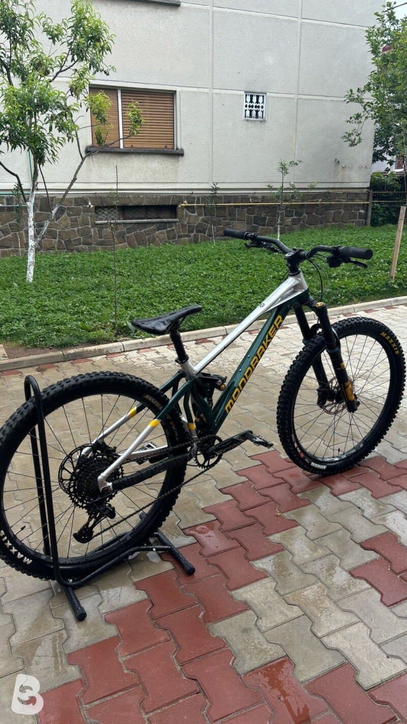 Mondraker Superfoxy R 2024