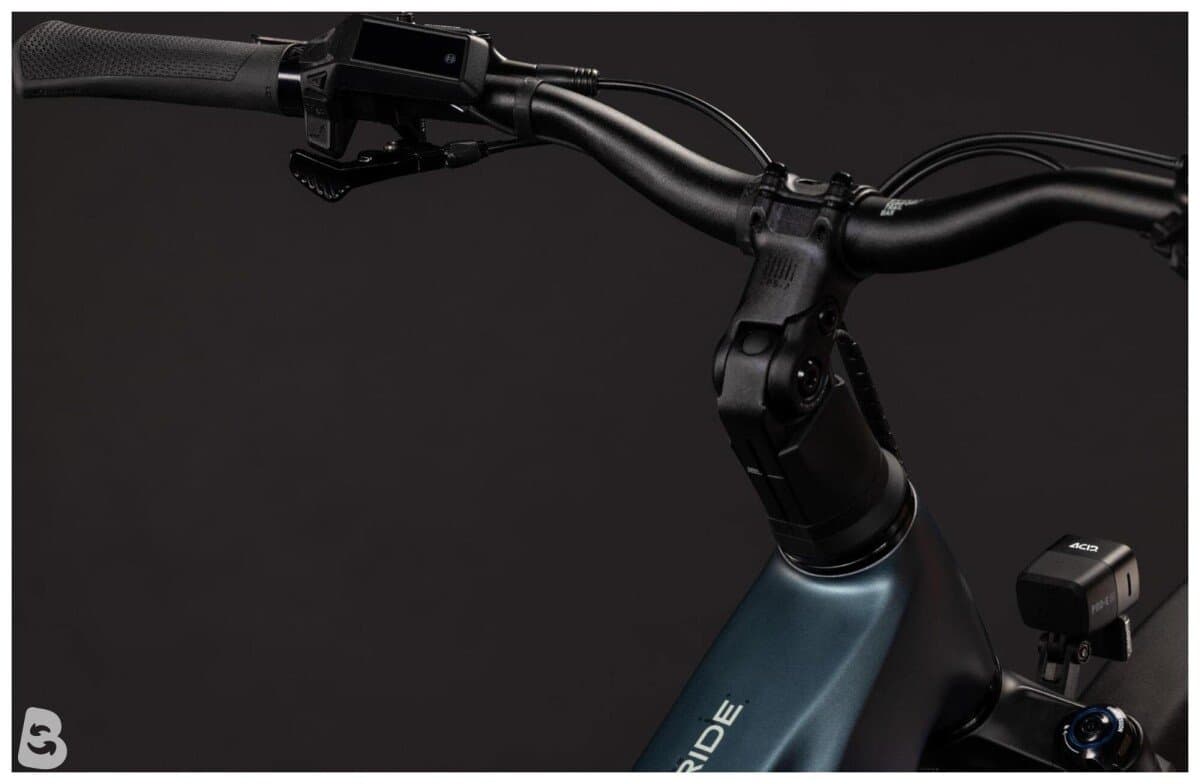 Cube Nuride Hybrid Pro 800 deepteal´n´blue Trapeze 2027