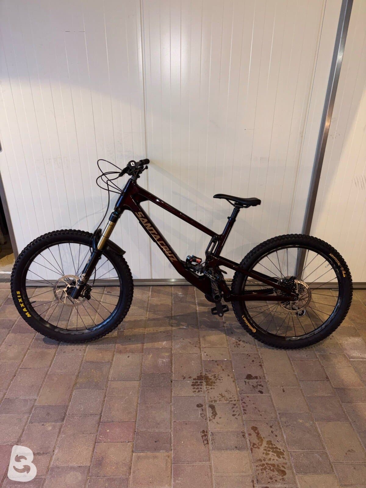 Santa Cruz Nomad Carbon 2022