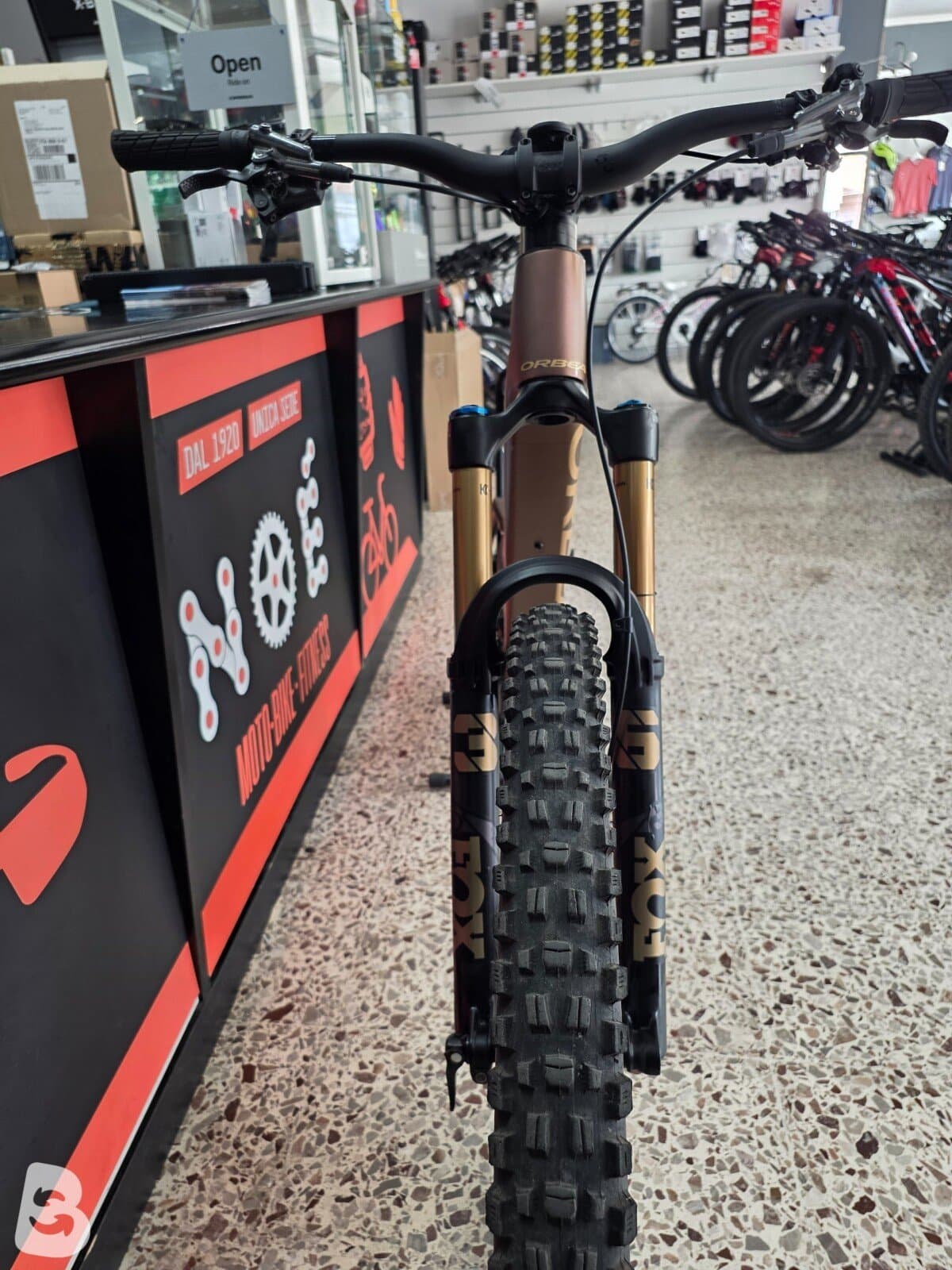 Orbea Rise LT ltd Carbon Top di Gamma Kashiama -XTR 2025