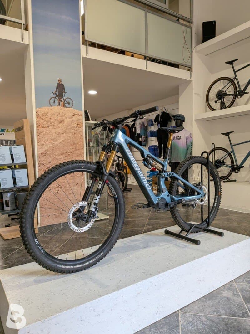 Megamo Reason Carbon 03 2026