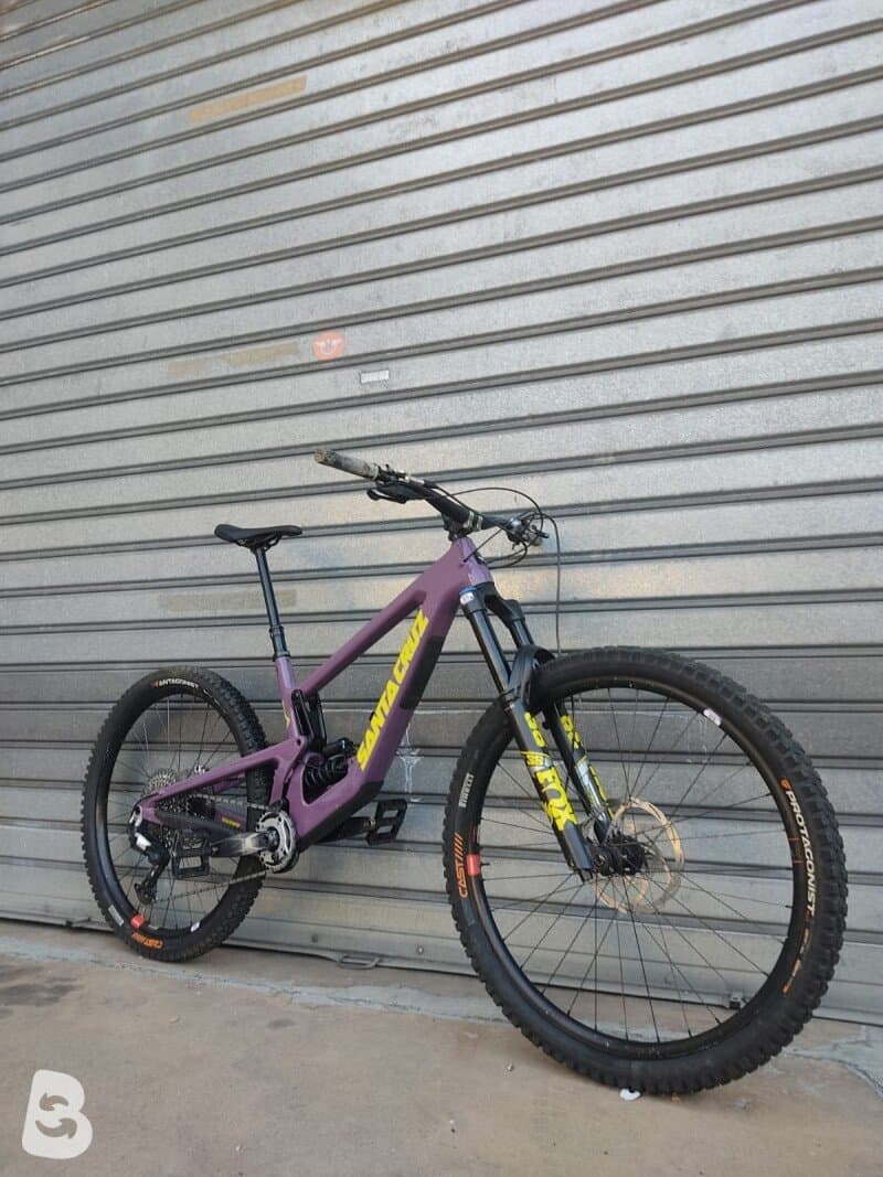 Santa Cruz megatower custom 2024
