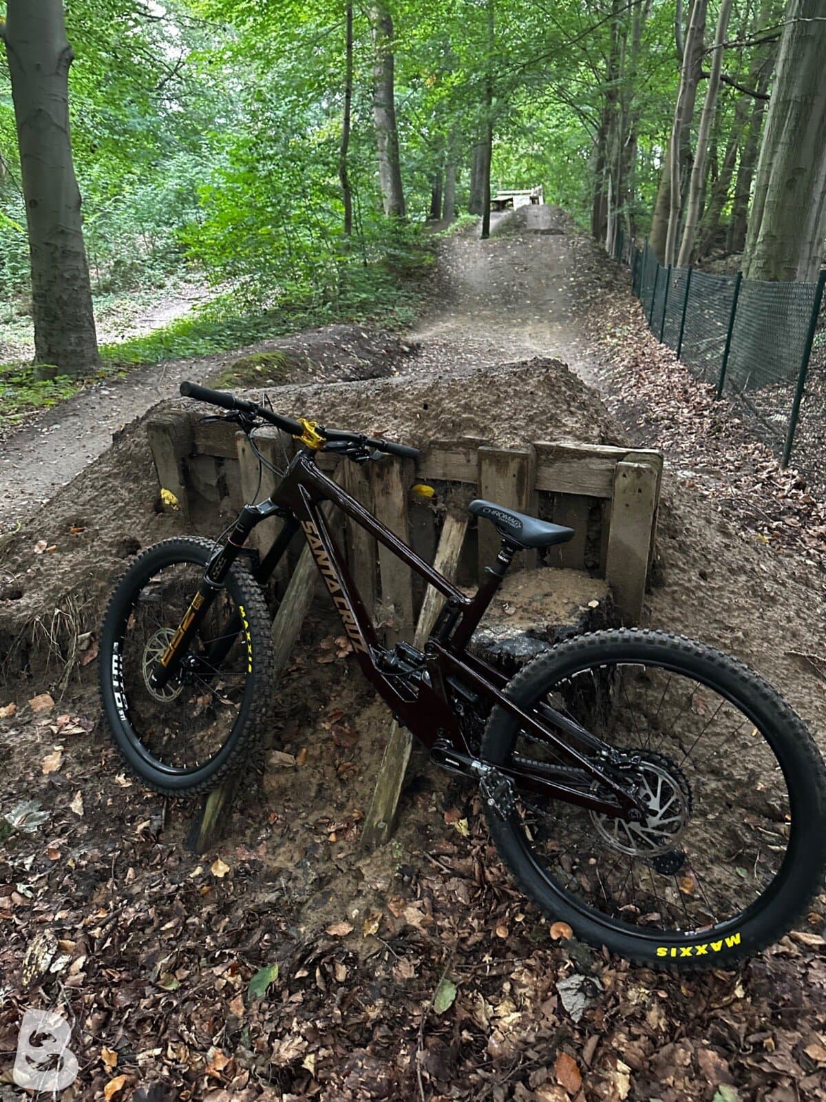 Santa Cruz NOMAD R / Carbon C / 27.5 2022