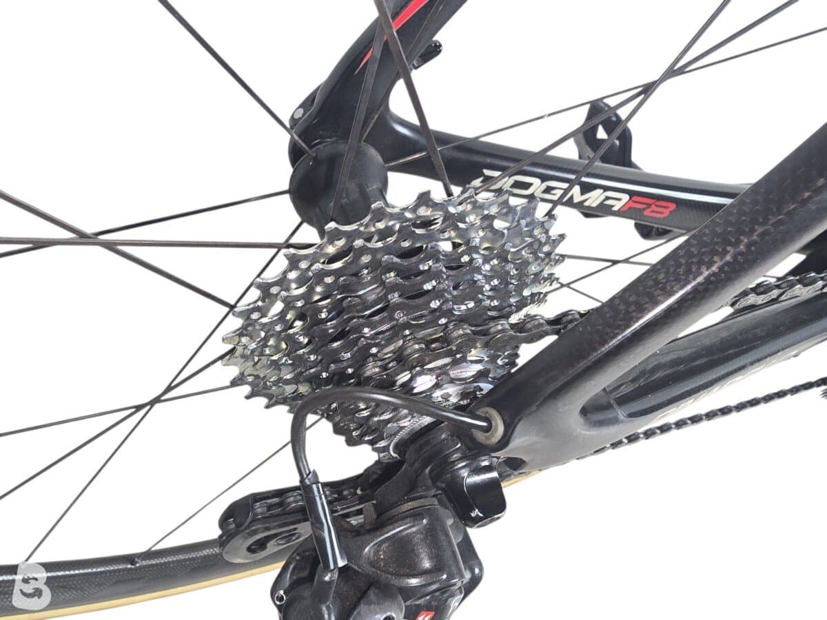 Pinarello Dogma f8 2021