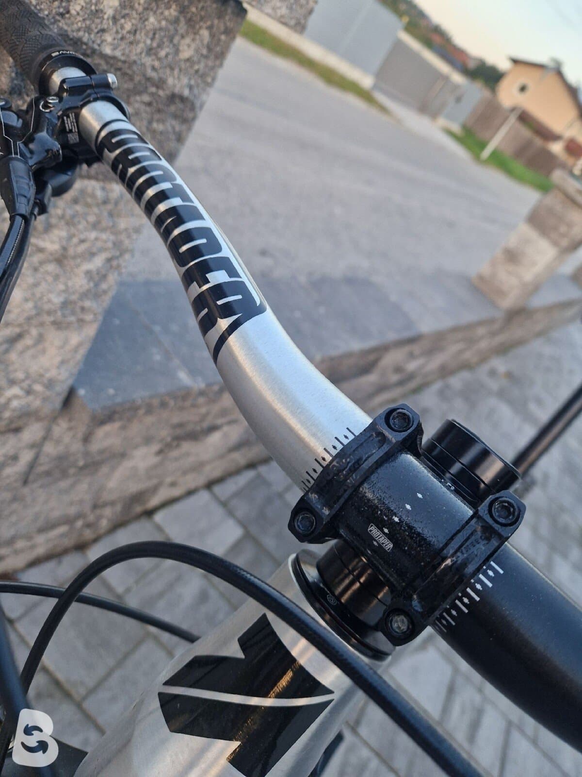 Alutech Fanes 6.1 CUSTOM Mullet 2023