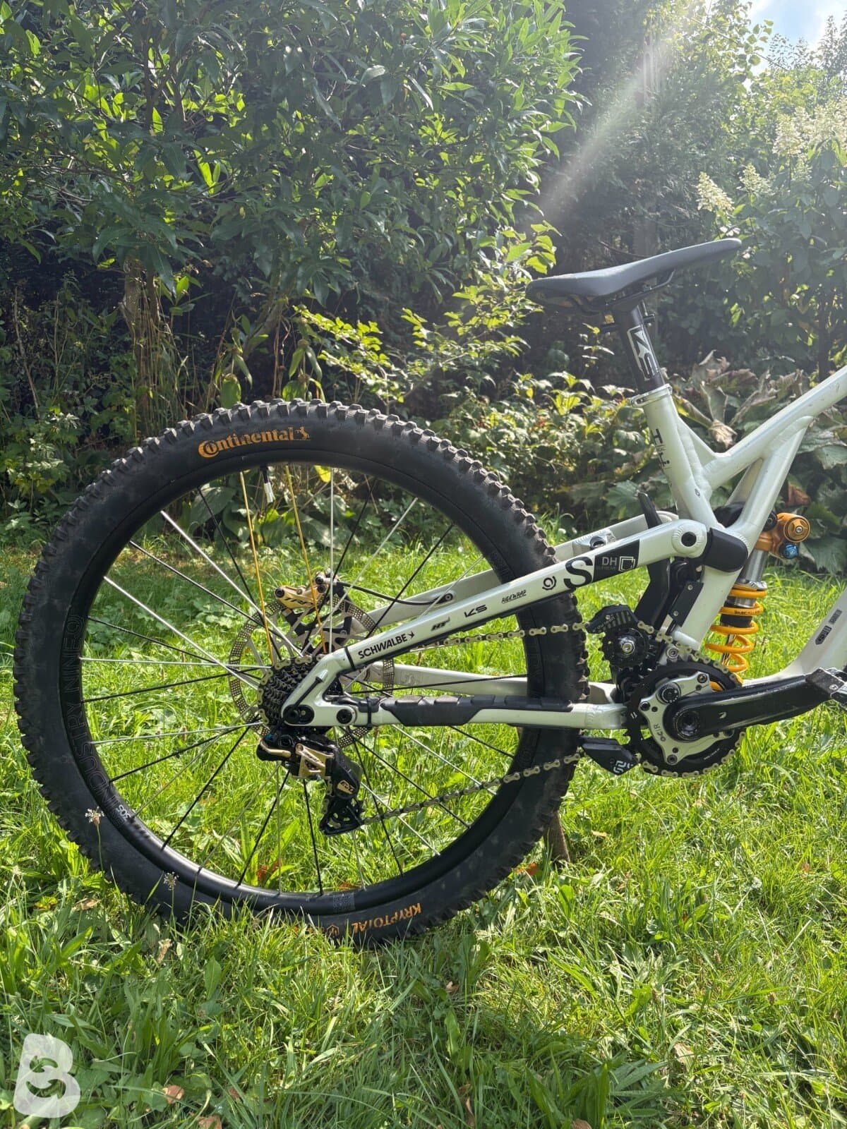 Commencal Supreme v5 2025