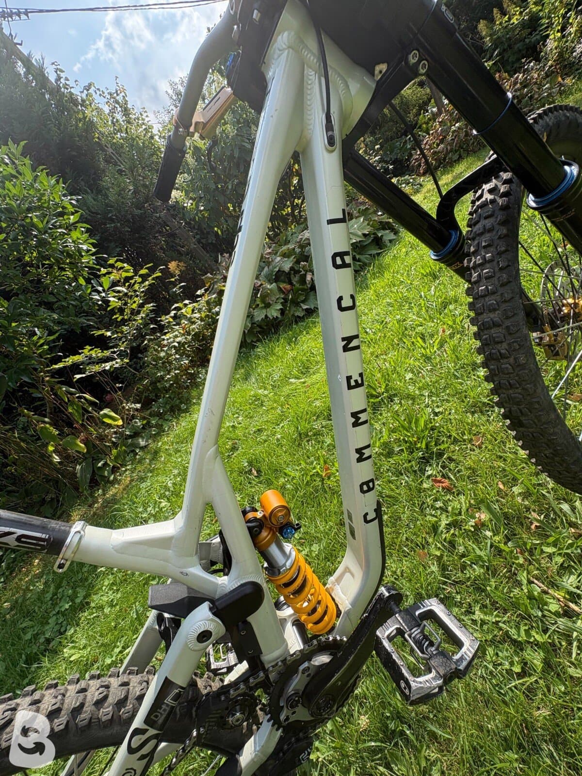 Commencal Supreme v5 2025
