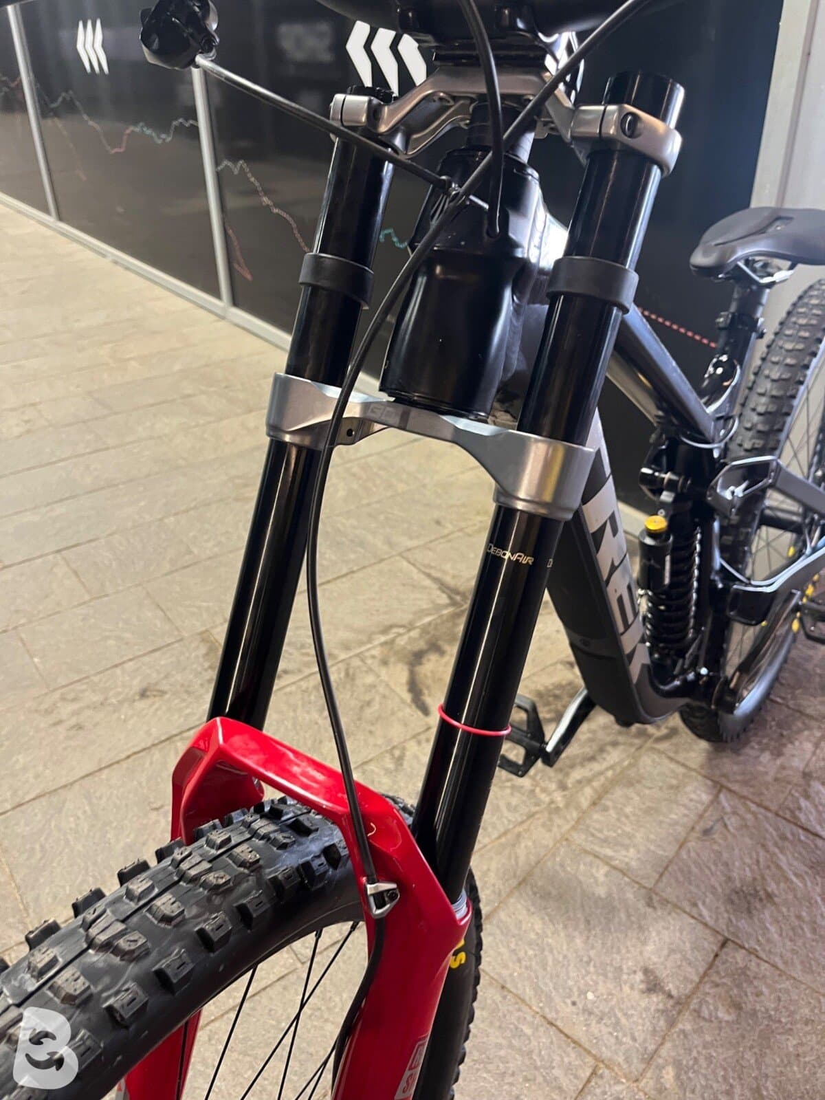 Trek Session 8 2023