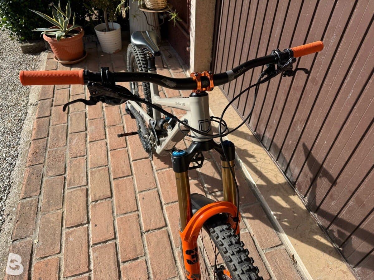 Commencal CLASH SIGNATURE 2023