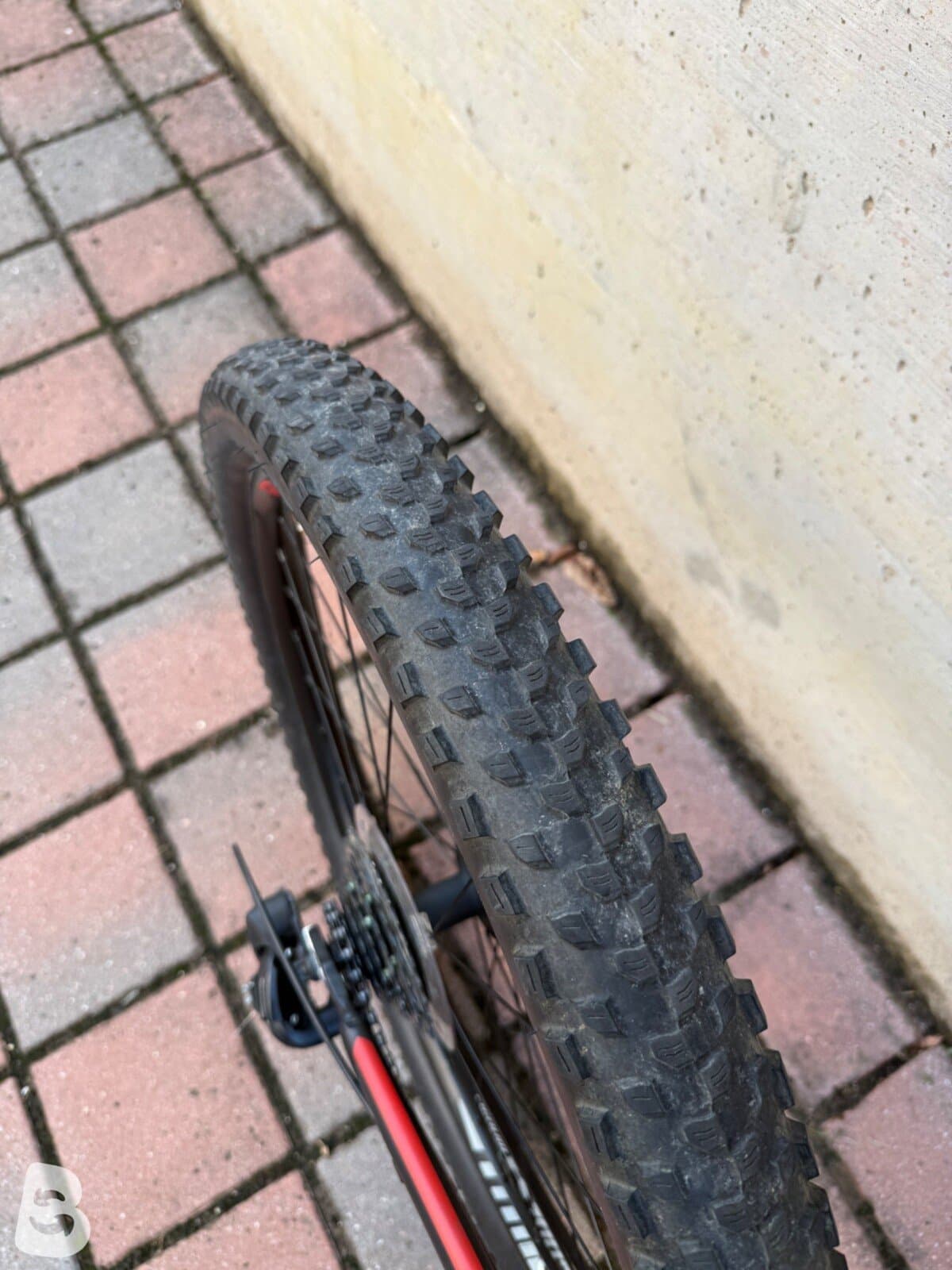 Lombardo Mozia 35cm Hard Tail Front Suspension Alloy Mountain Bike 2022