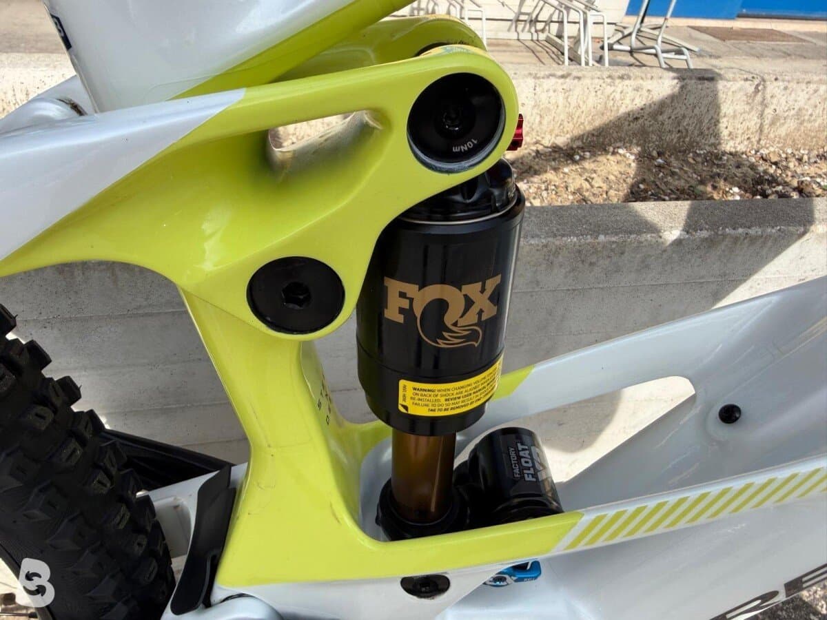 Orbea WILD M-TEAM 2025 Gen 5 + maggiorazioni Sram AXS 2025
