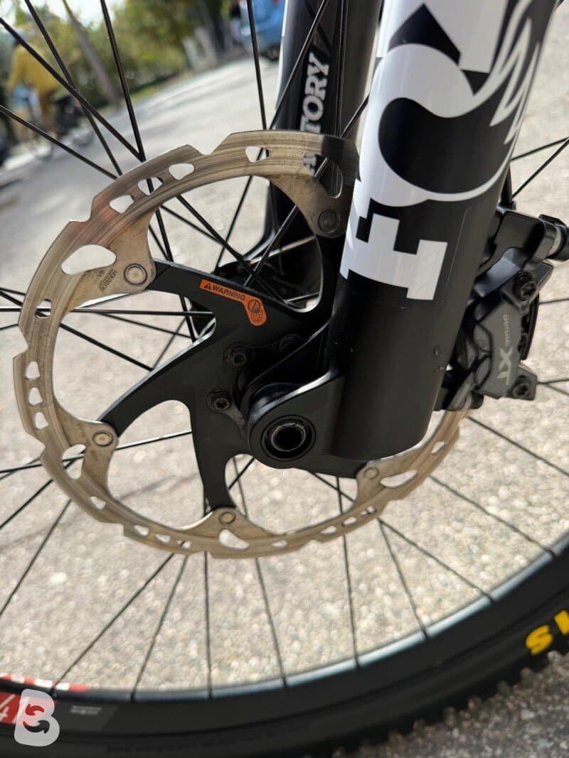 Orbea WILD M-TEAM 2025 Gen 5 + maggiorazioni Sram AXS 2025