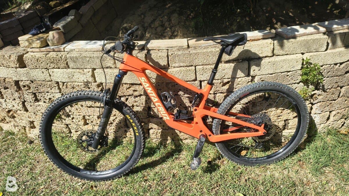 Santa Cruz Bronson S Carbon 2024