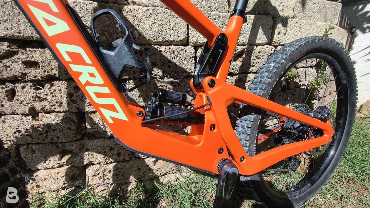 Santa Cruz Bronson S Carbon 2024
