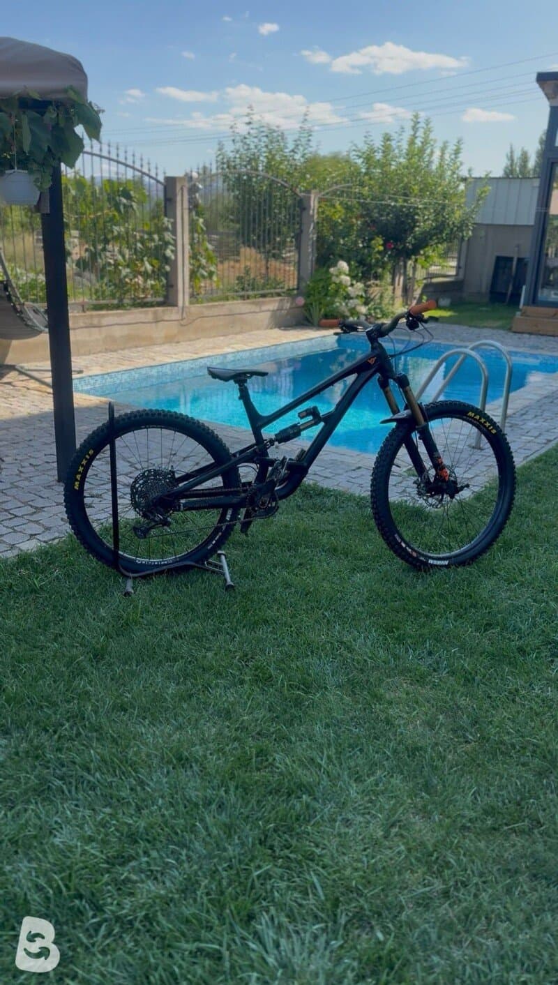 YT Industries Core 4 2024