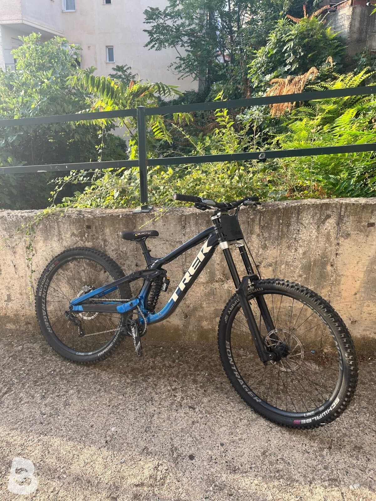 Trek Session 8 2025