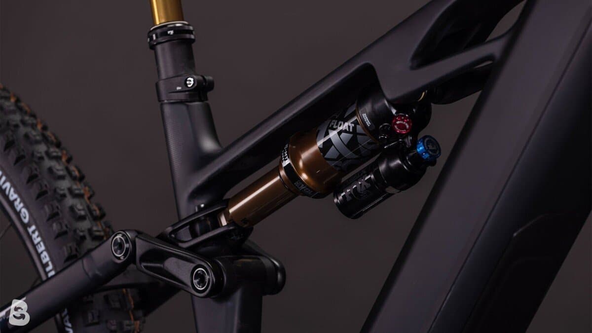 Cube Stereo Hybrid ONE44 HPC AT 800 carbon´n´gold 2026