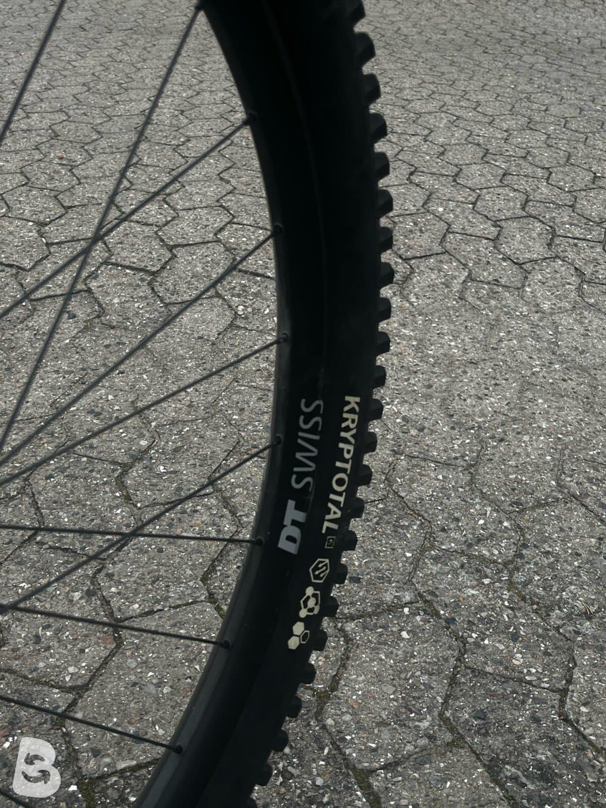 YT Industries Capra CF Pro 2025