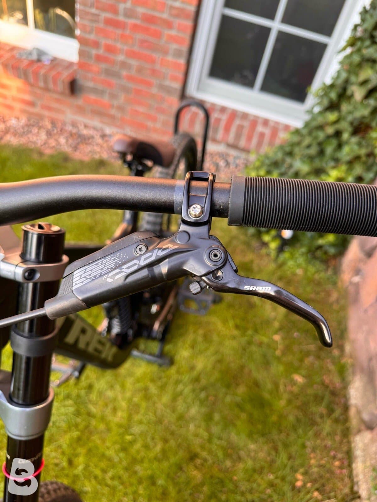 Trek Session 8 29 GX 2025