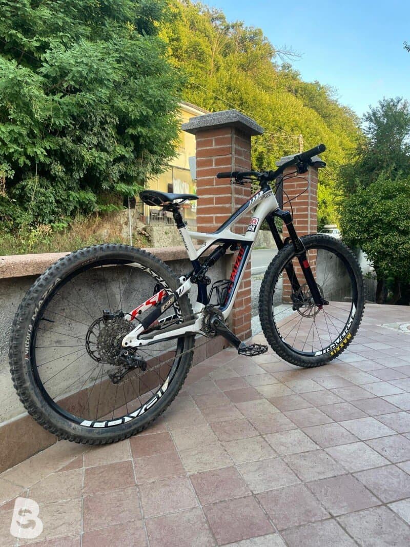 Specialized Enduro 27.5 2022