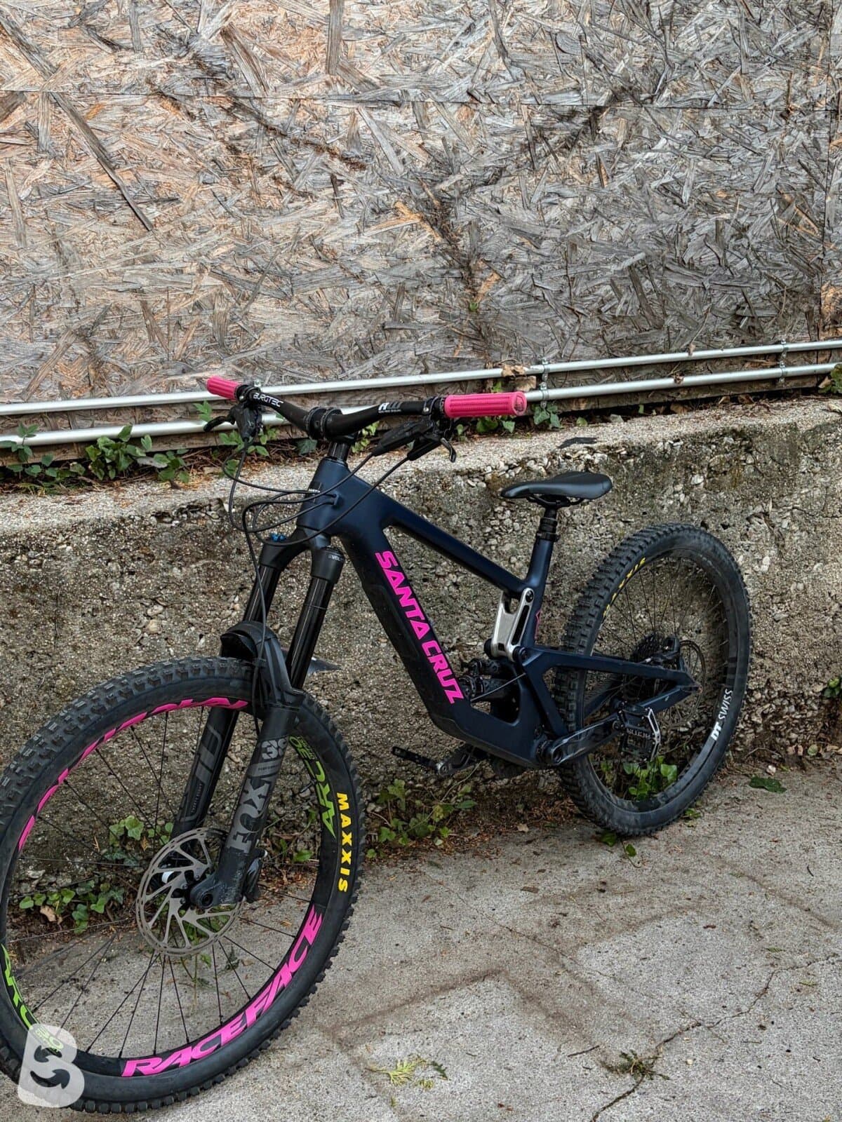 Santa Cruz Nomad S 2024