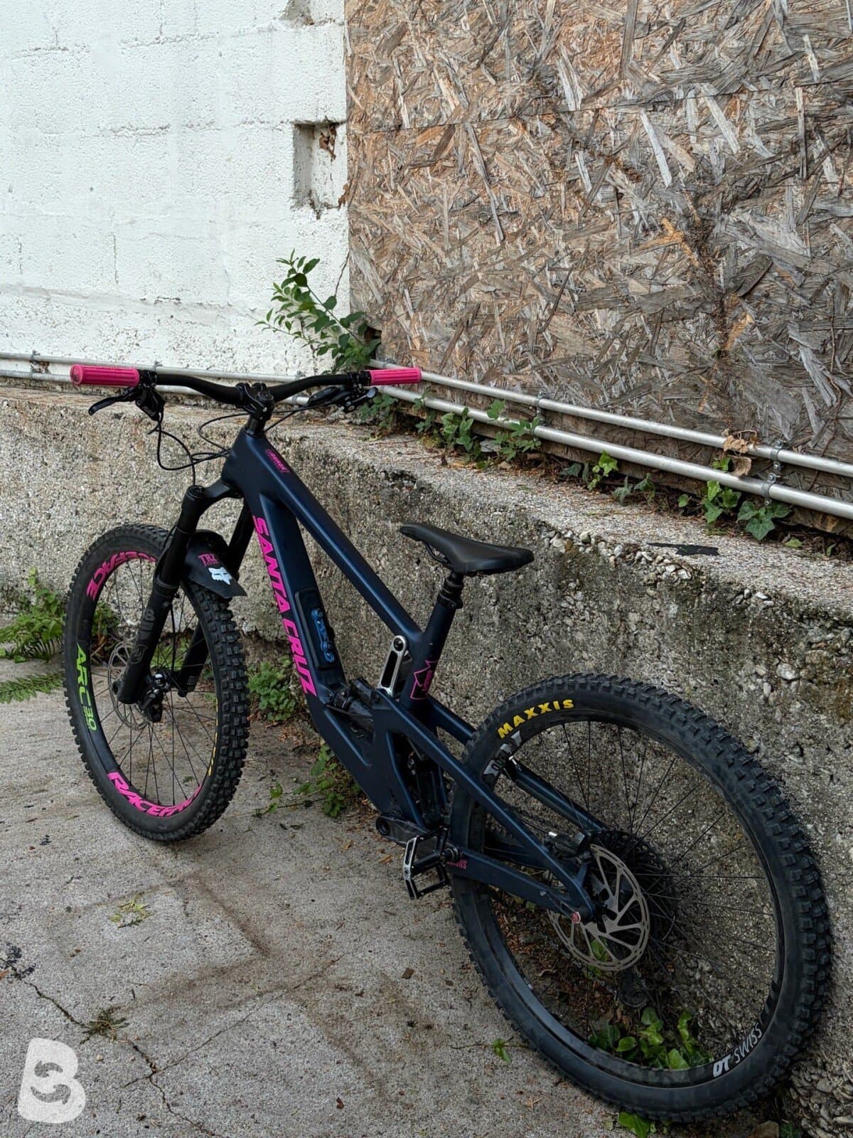 Santa Cruz Nomad S 2024