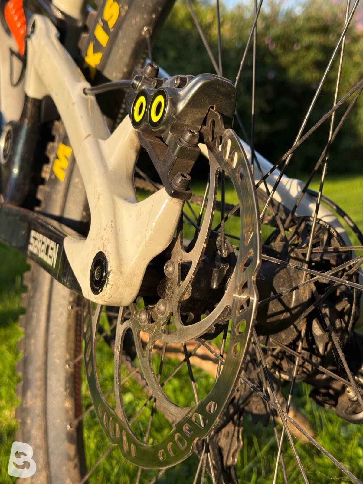 Saracen Myst Team 27.5 2020