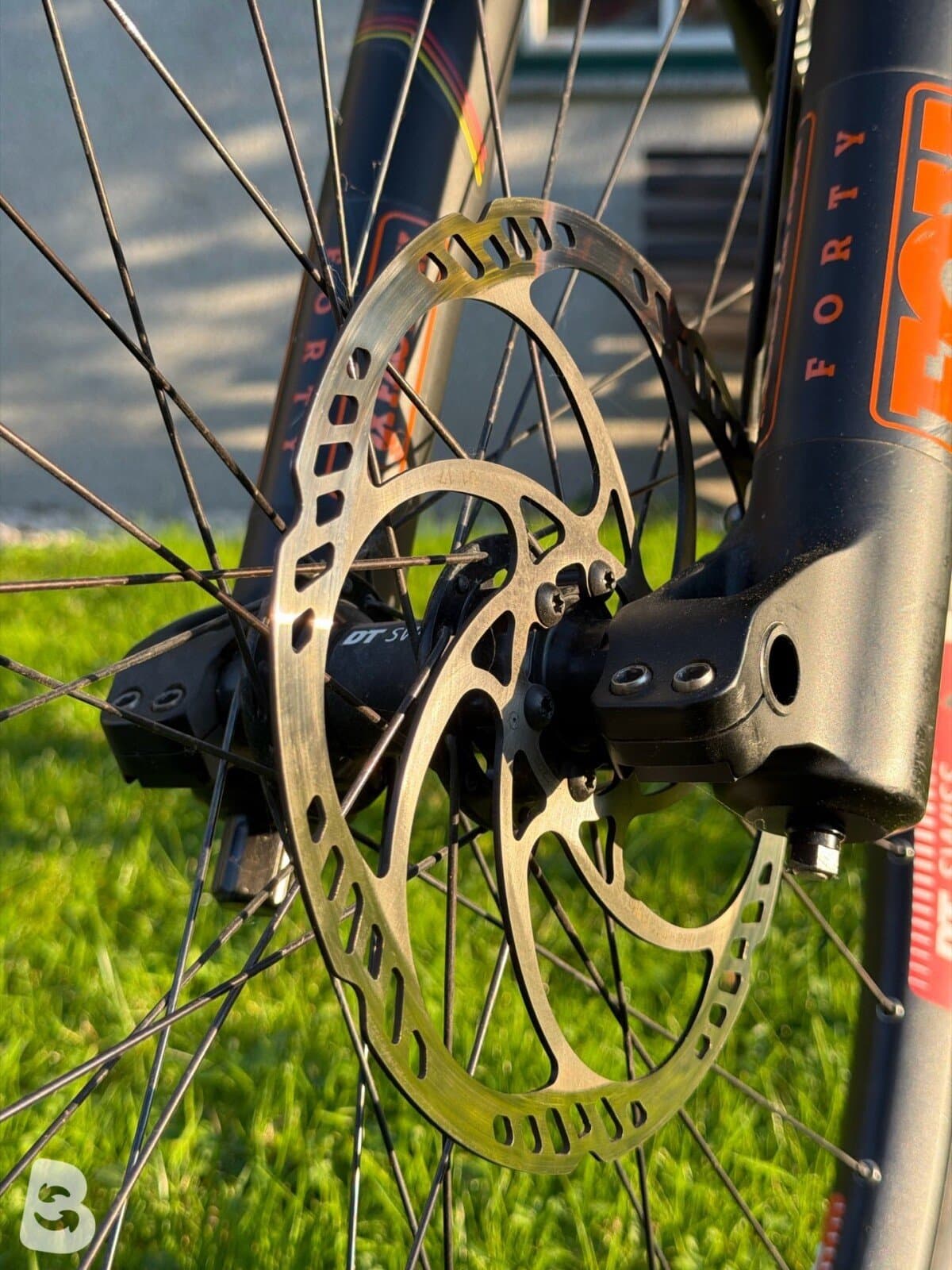 Saracen Myst Team 27.5 2020