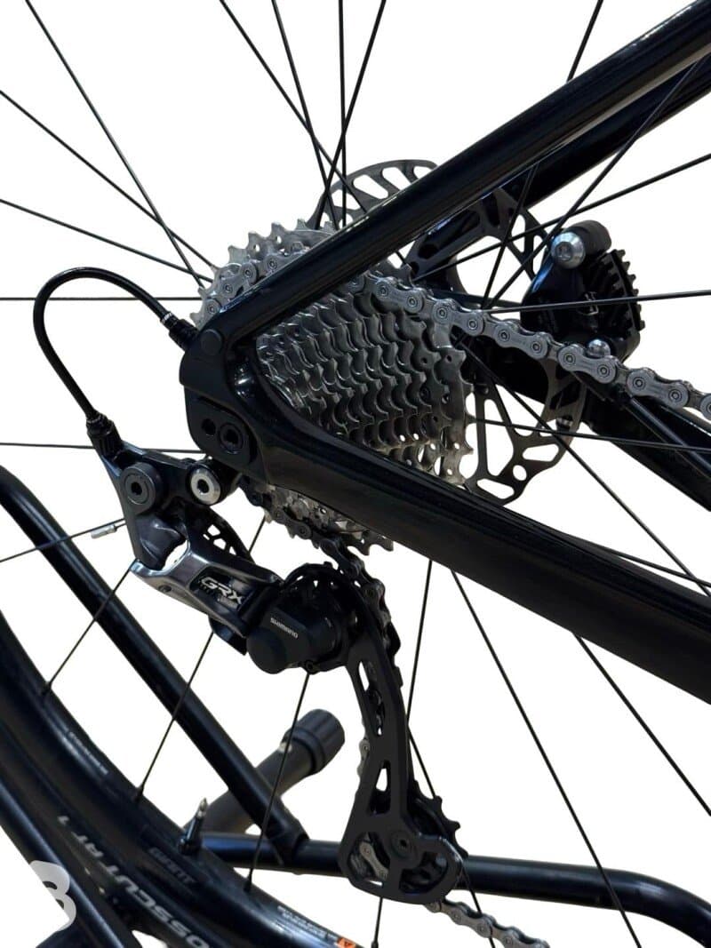 Giant Revolt Advanced 2 Carbon Shimano GRX 2023