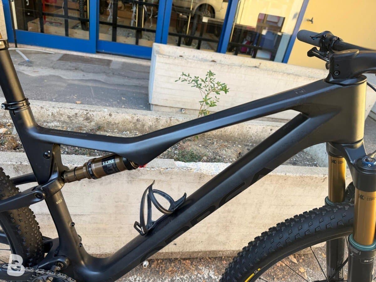 Orbea OIZ M-TEAM FACTORY 2025 MyO custom 2025
