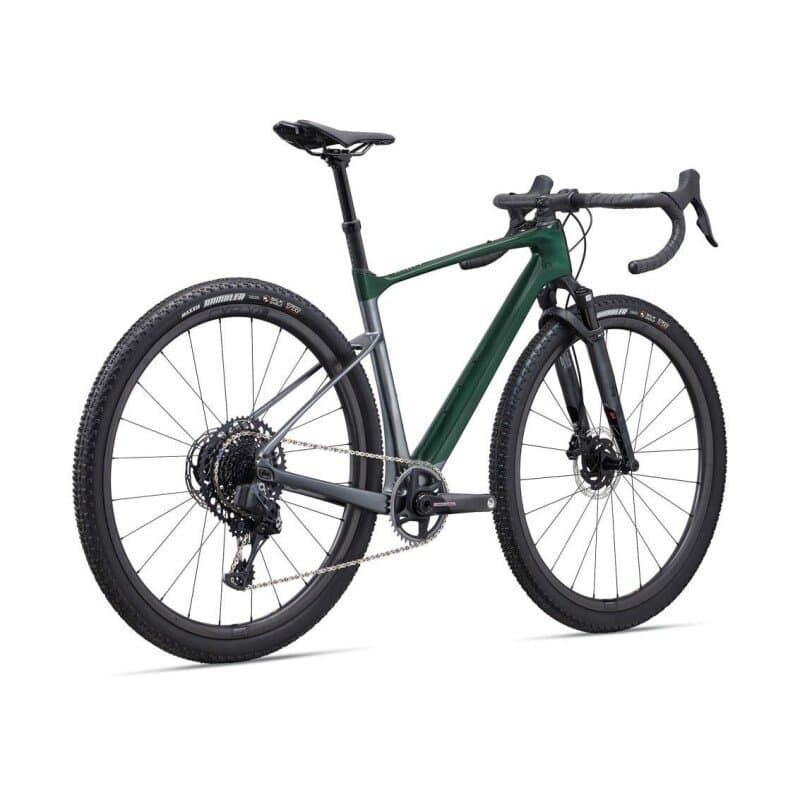 Giant Revolt X, Advanced Pro 0 2024