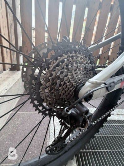 Mondraker Crafty Carbon r 2025